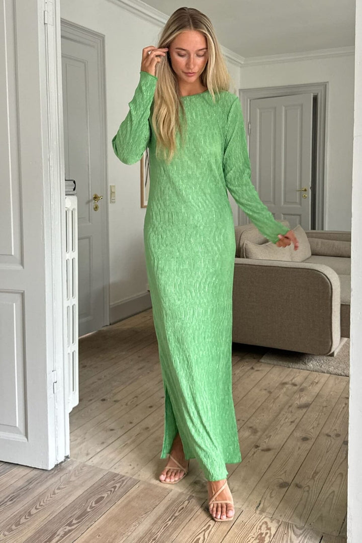 Forudbestilling - BYIC - Odaic Maxi Dress - green Green Kjoler 