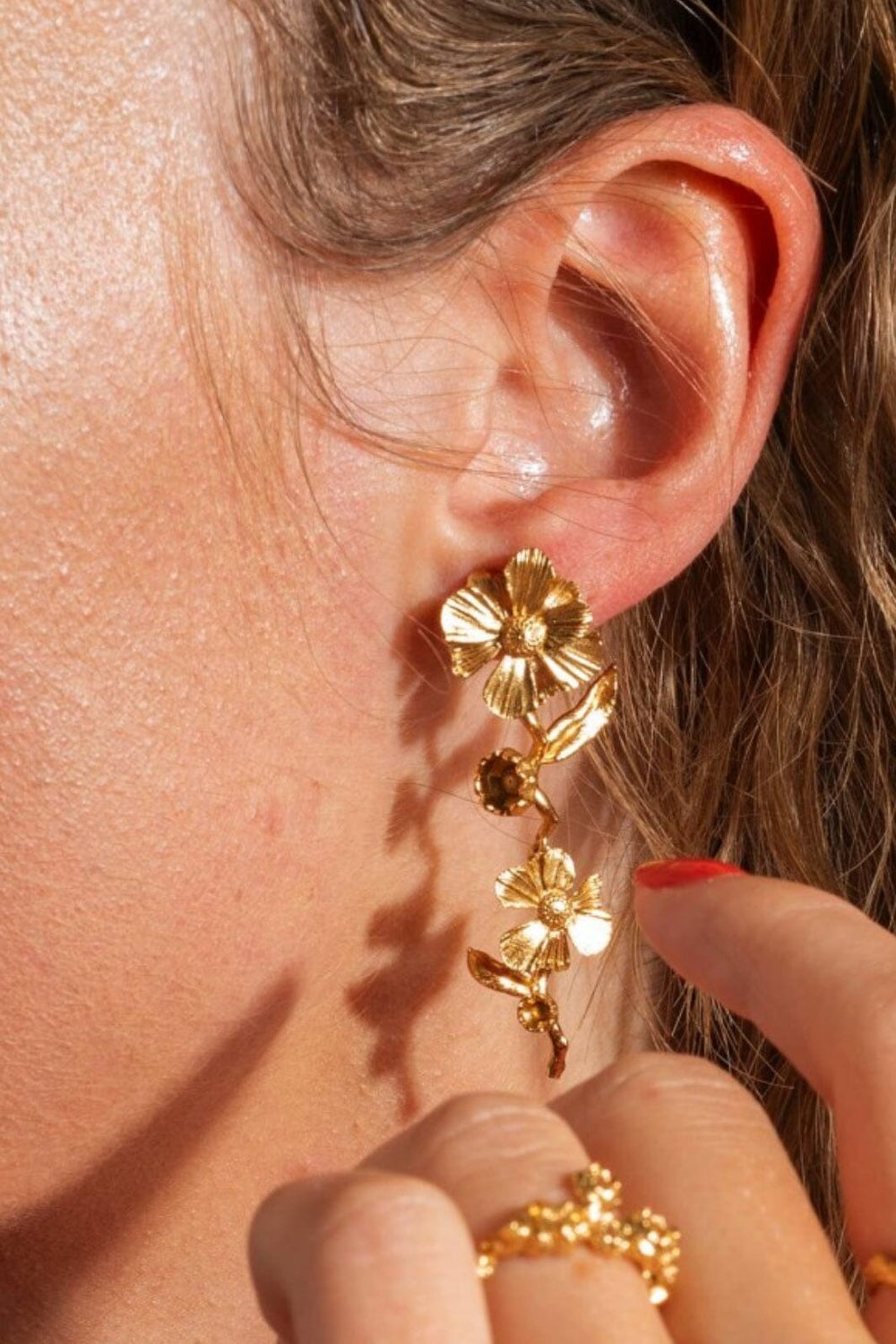 Forudbestilling - House Of Vincent - Wildflower Unfurl Earrings - Gilded Øreringe 