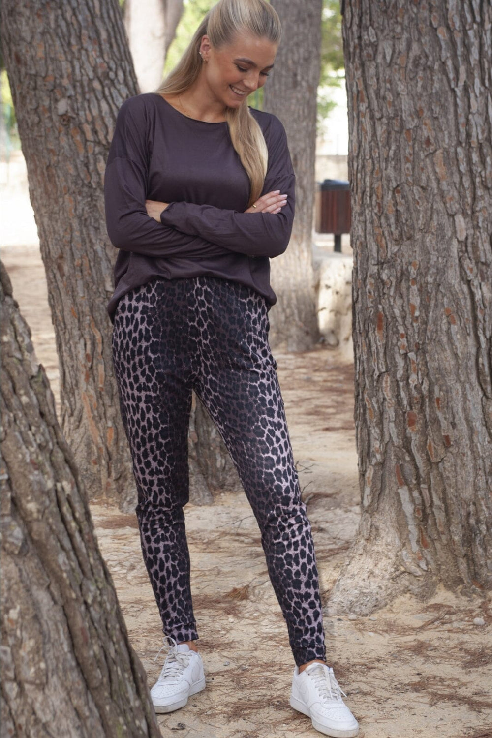 Forudbestilling - Liberte - Alma-Pants (Fleece) - Dark Brown Lux Leo Bukser 