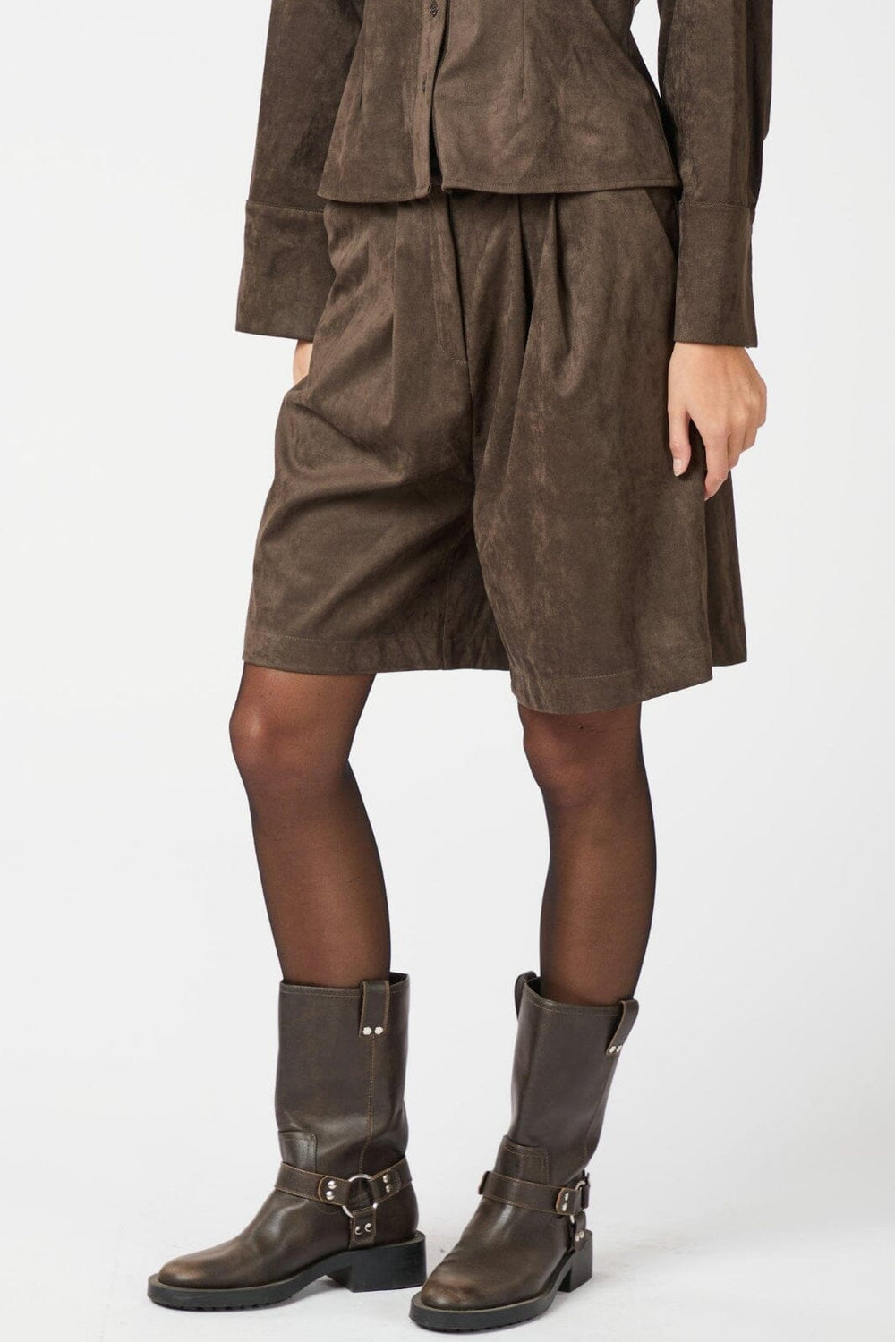 Neo Noir - Nika Faux Suede Bermuda Shorts 164474 - 676 - Dark Brown