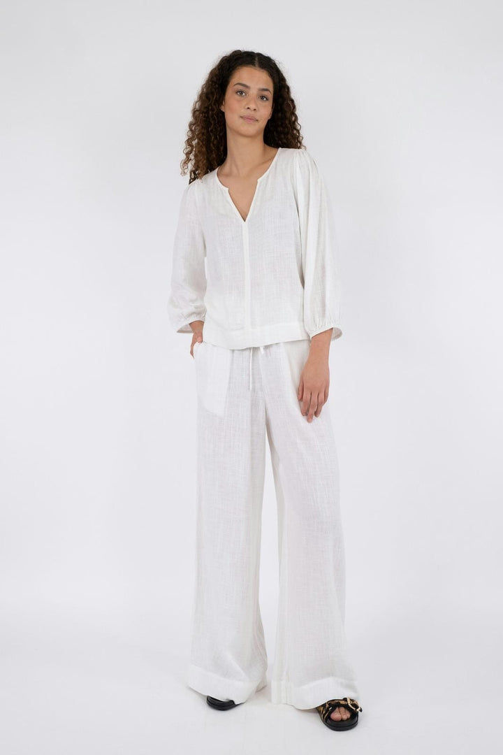 Neo Noir - Sarla Soft Linen Blouse - White