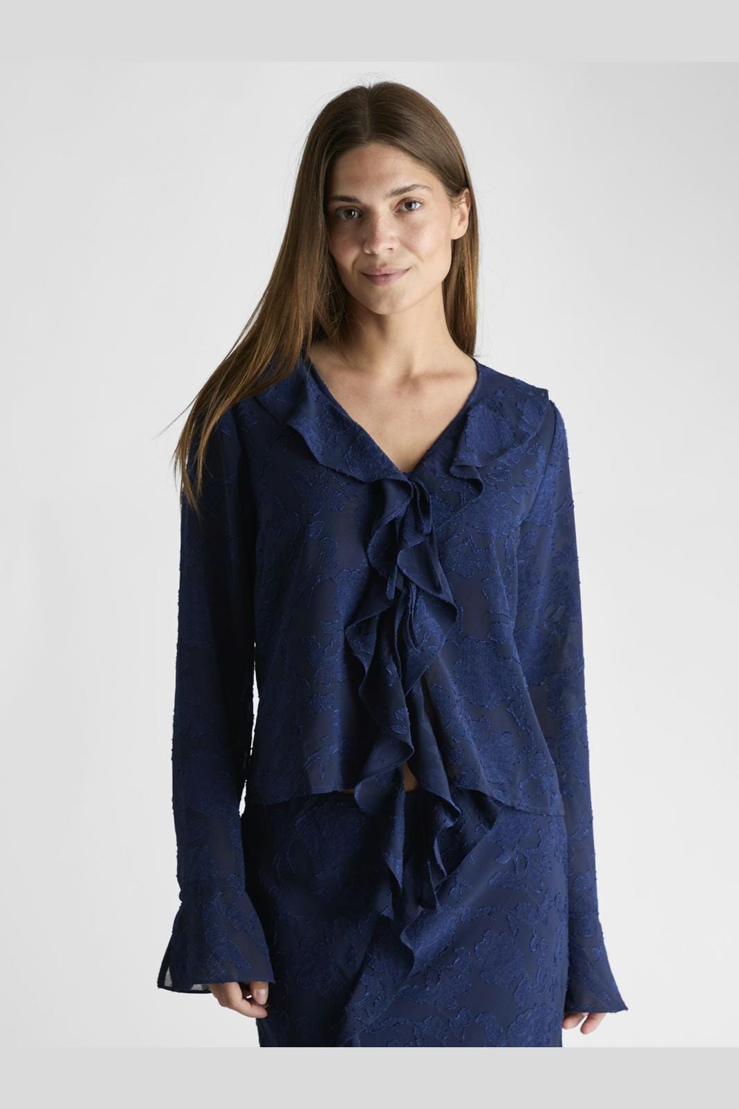 Neo Noir - Anika Burnout Blouse - Navy