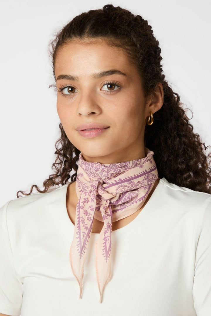 Neo Noir - Kinessa Paisley Scarf 164346 - 165 - Rose