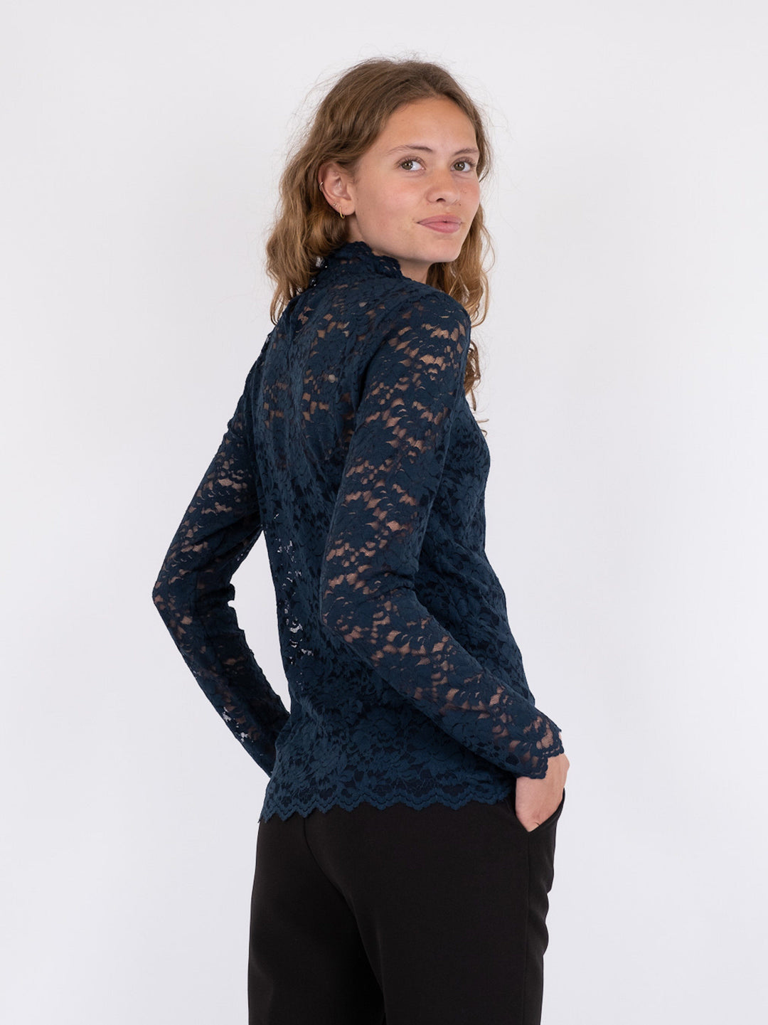 Neo Noir - Liza Laceflower Blouse - Navy