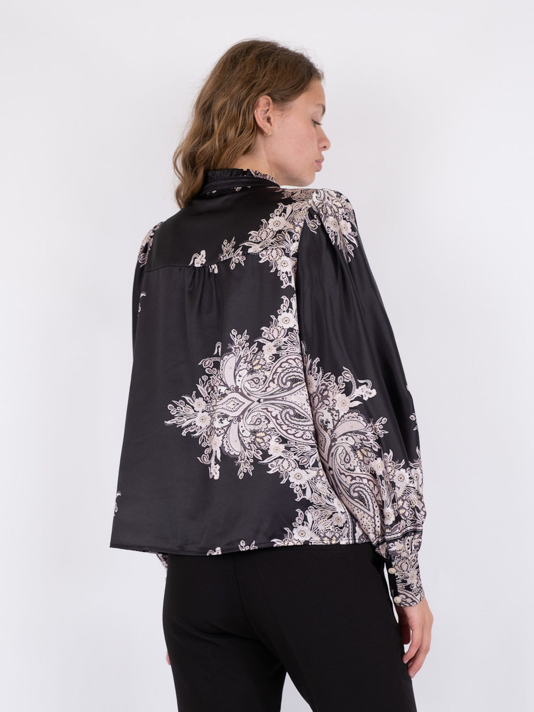 Neo Noir - Massima Paisley Border Blouse - Black