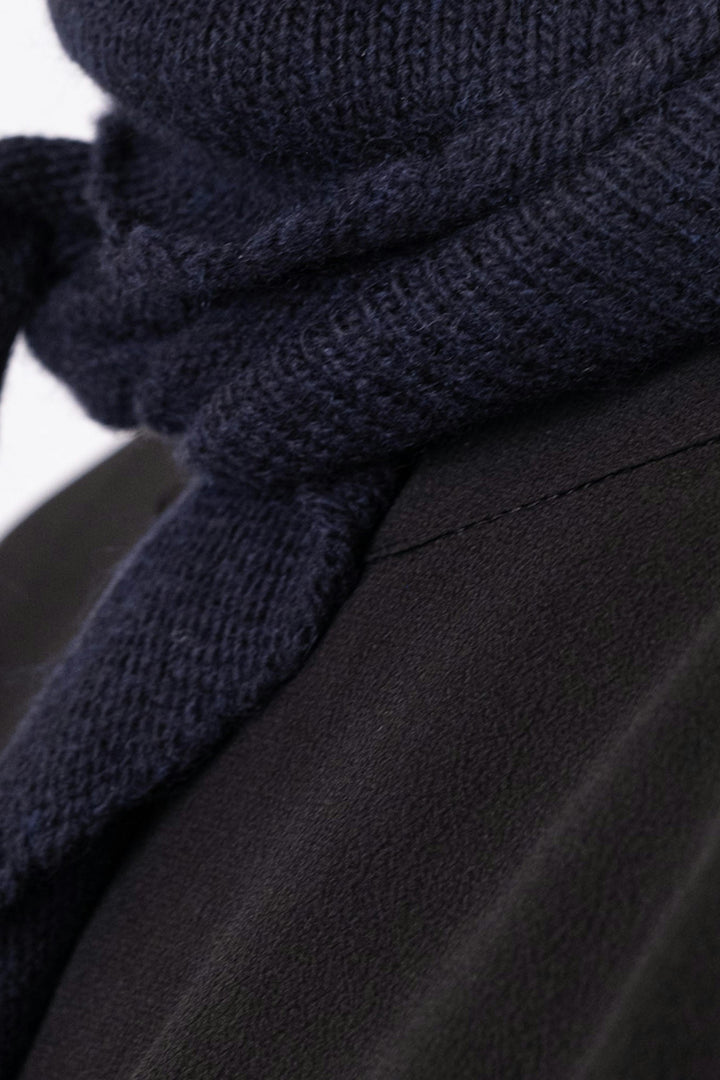 Neo Noir - Misty Knit Scarf - Navy