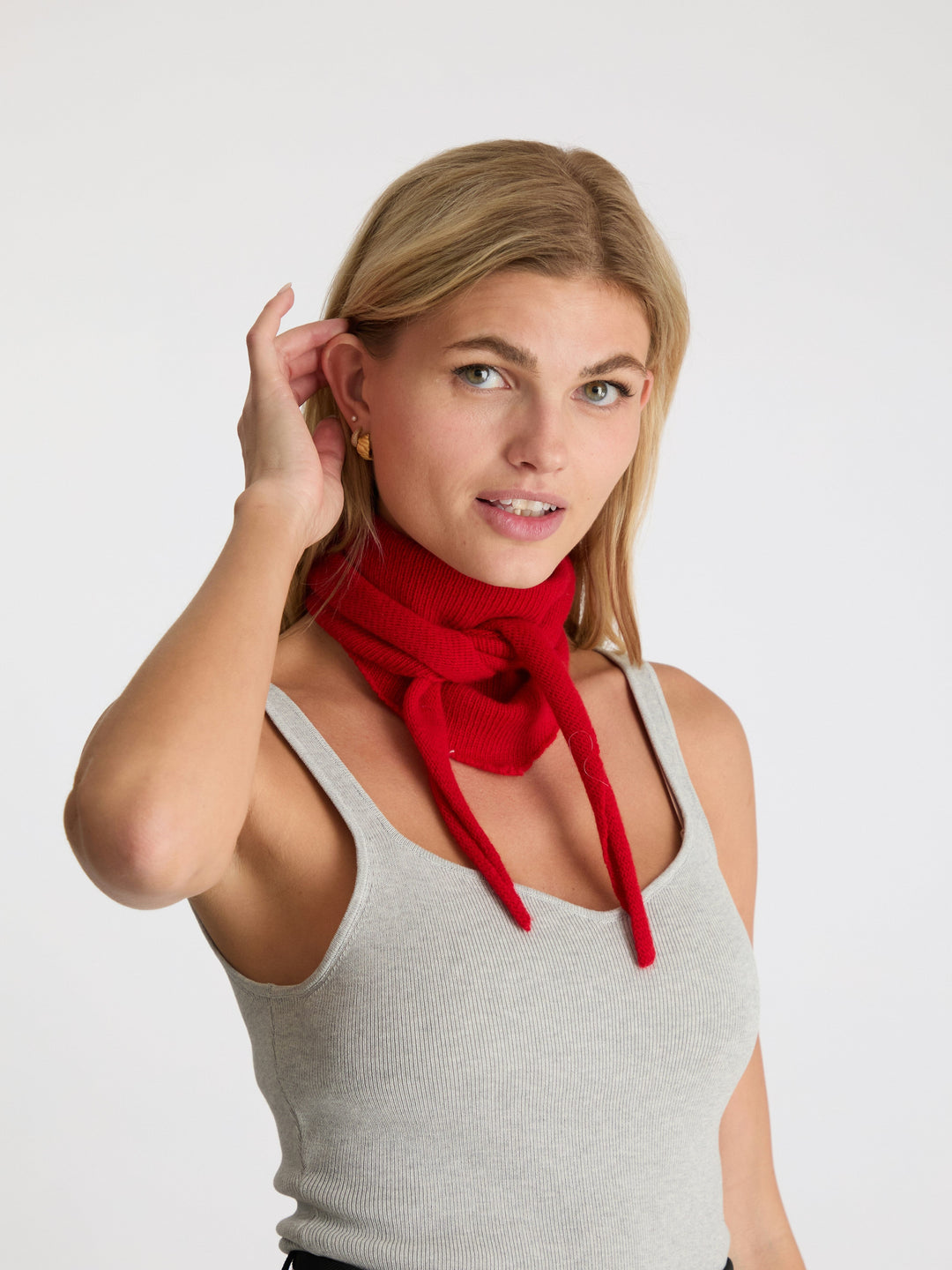 Neo Noir - Misty Knit Scarf - Red