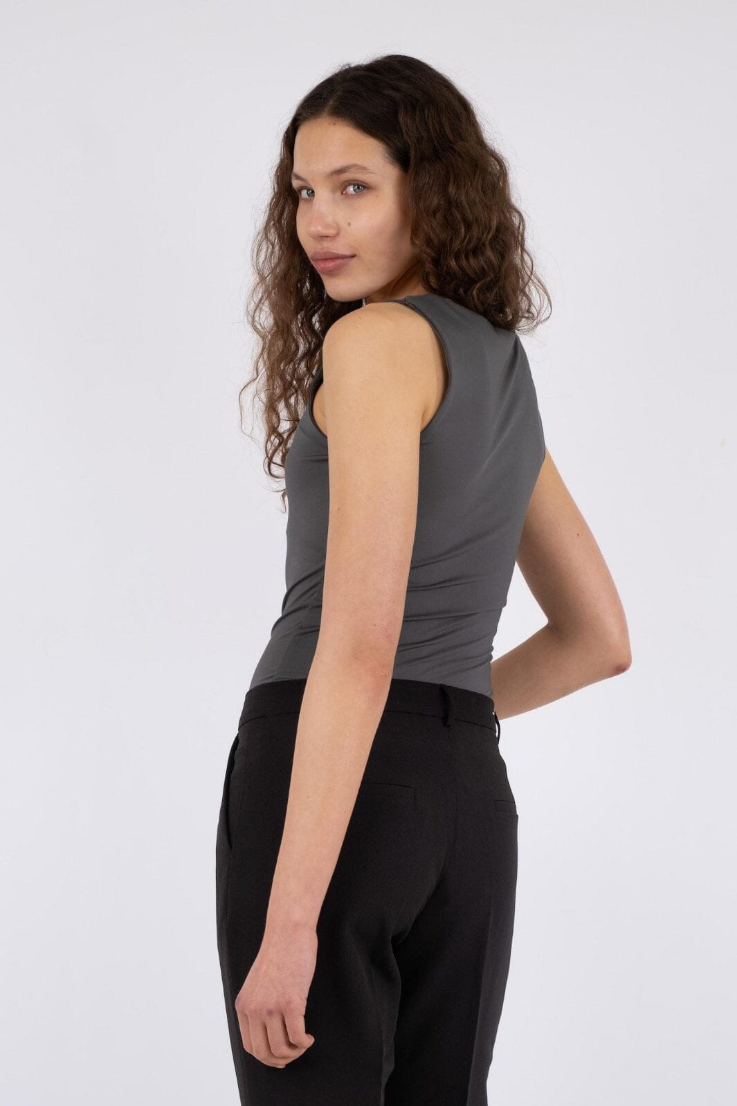 Neo Noir - Sophia Jersey Top - Antracit Toppe 