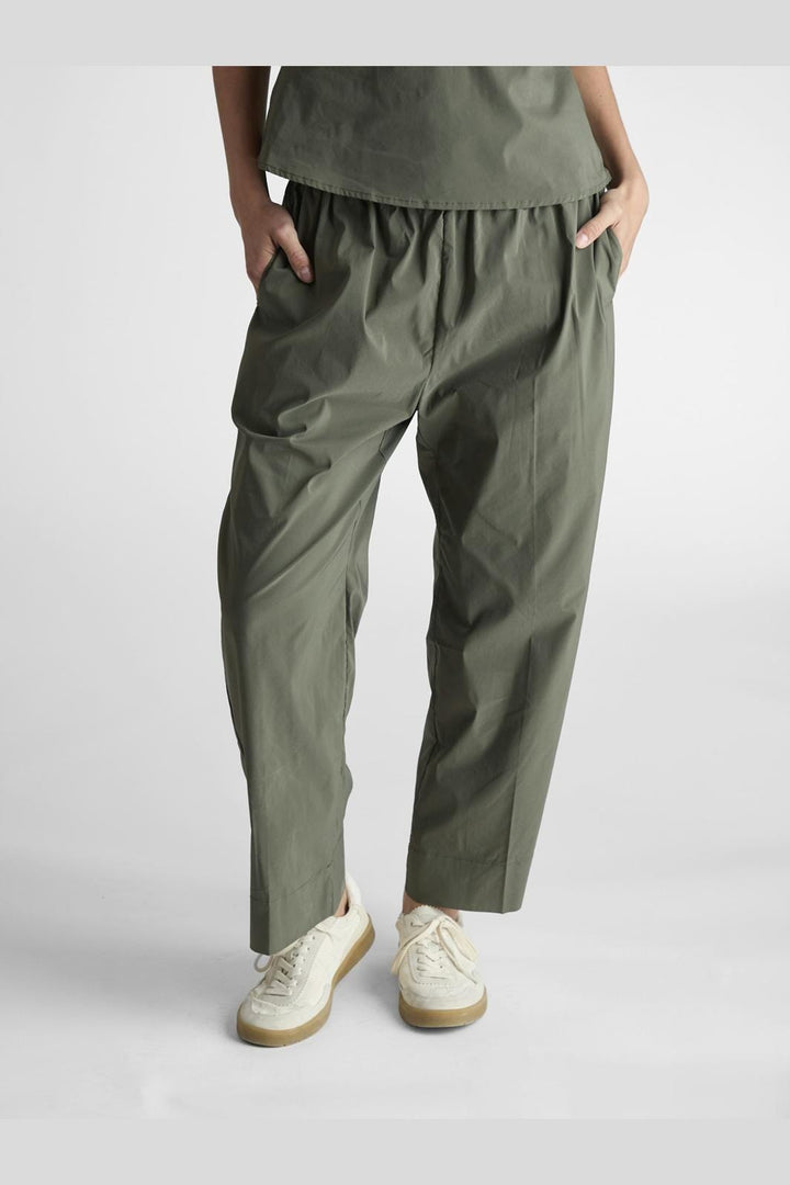 Neo Noir - Yana Poplin Pants - Army