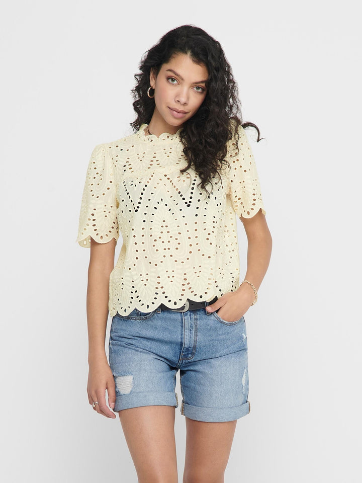 Only - Onlnyla Life Ss Anglaise Top - 3332000 Eggnog Toppe 