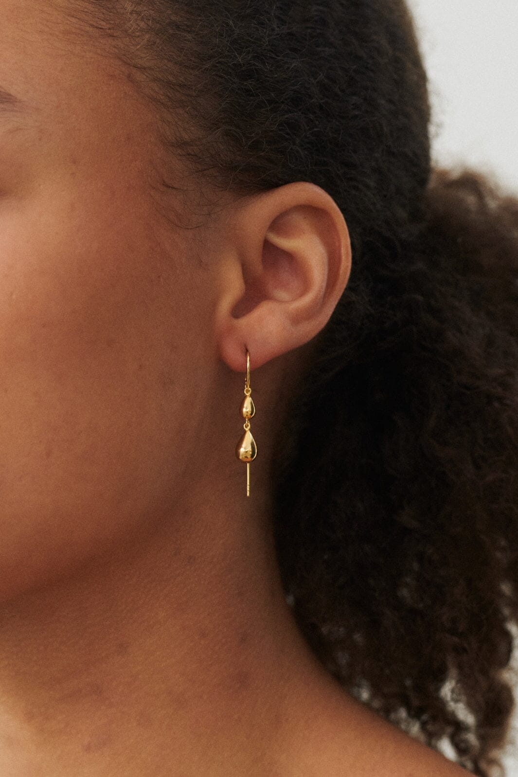 Pernille Corydon Jewellery - Rain Earchains - Goldplated Øreringe 