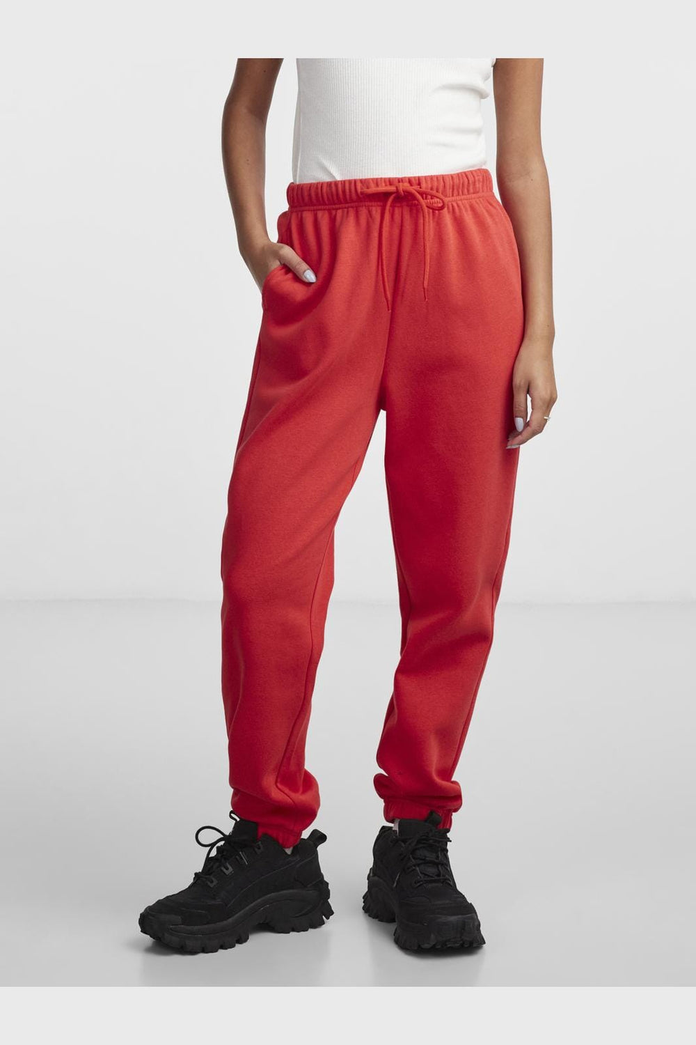 Pieces - Pcchilli Sweat Pants - 4252589 Poppy Red