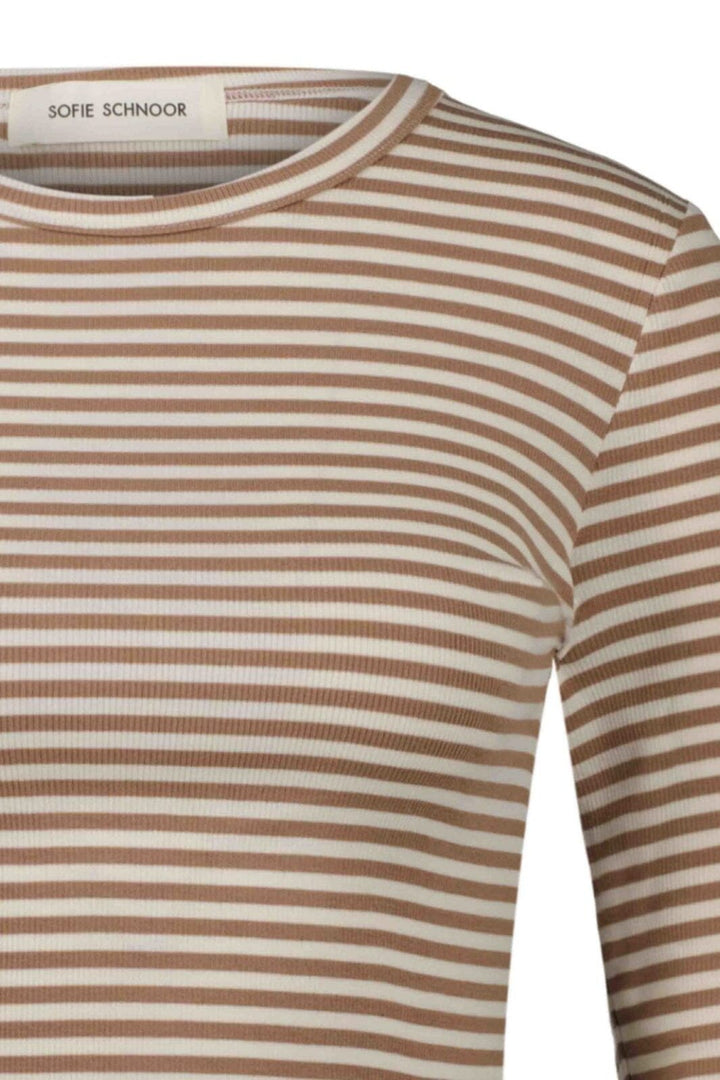 Sofie Schnoor - T-Shirt Long Sleeve - 7120 Beige Striped T-shirts 